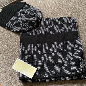 Michael Kors logo hat and scarf set in black and white
